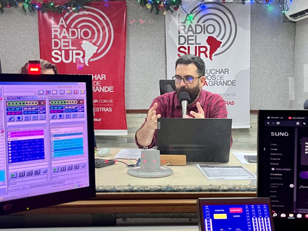 Programa Bolívar Nuestro, transmitido por La Radio del Sur, dedicado a los tres documentos que marcaron la vida del Libertador