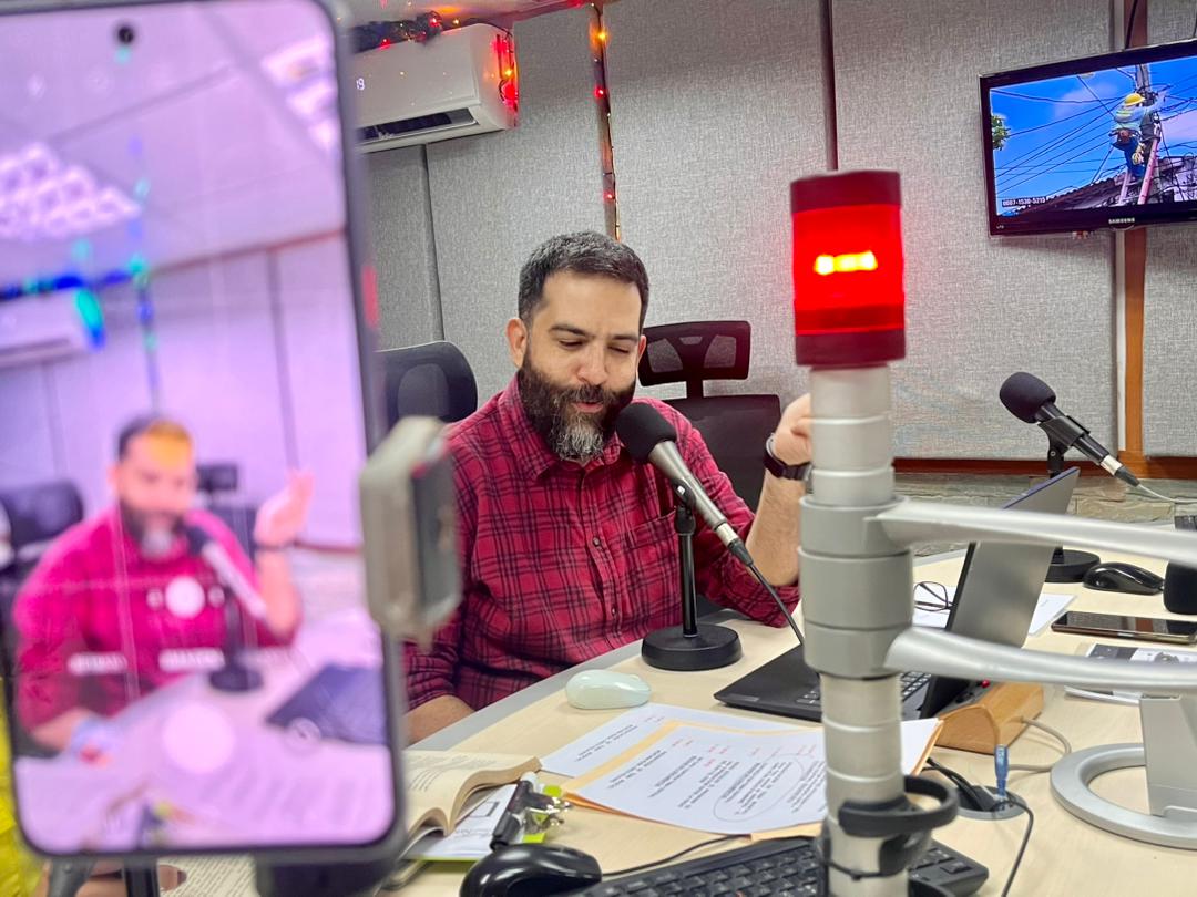 Programa Bolívar Nuestro, transmitido por La Radio del Sur, dedicado a los tres documentos que marcaron la vida del Libertador